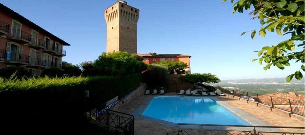 Hotel Castello Di Santa Vittoria Santa Vittoria dʼAlba Exterior foto